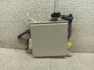 Блок предохранителей LEXUS LS460 USF40 1UR-FSE 82730-50480 2 ракурс