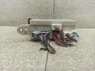 Блок предохранителей LEXUS LS460 USF40 1UR-FSE 82730-50480 4 ракурс