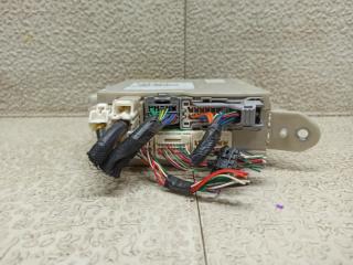 Блок предохранителей LEXUS LS460 USF40 1UR-FSE 82730-50470 3 ракурс