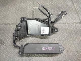 Блок предохранителей TOYOTA CROWN AZSH20 A25A-FXS 1 ракурс
