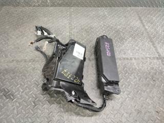 Блок предохранителей TOYOTA CROWN AZSH20 A25A-FXS 5 ракурс