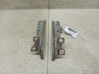 Петля капота MITSUBISHI EK WAGON H81W 1 ракурс Петля капота MITSUBISHI EK WAGON H81W 1 ракурс