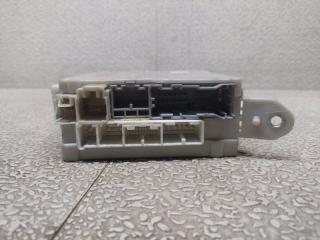 Блок предохранителей LEXUS LS600H UVF45 2UR-FSE 82730-50471 3 ракурс
