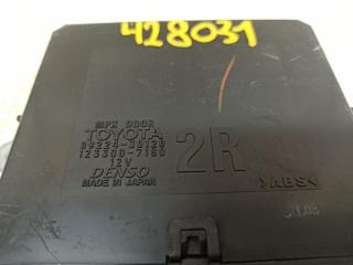 Блок управления дверьми TOYOTA CROWN MAJESTA UZS207 89224-30120 4 ракурс