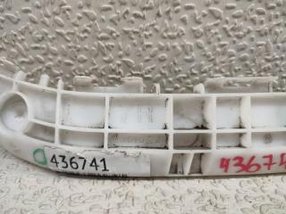 Крепеж бампера правый задний TOYOTA RACTIS NSP120 52575-52120 3 ракурс