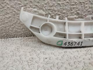 Крепеж бампера правый задний TOYOTA RACTIS NSP120 52575-52120 5 ракурс