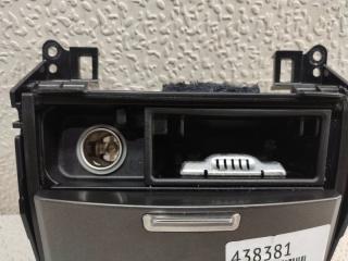 Пепельница LEXUS IS250 GSE20 1A421-032G 3 ракурс Пепельница LEXUS IS250 GSE20 1A421-032G 3 ракурс