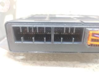 Блок управления efi MITSUBISHI EK SPACE B11A 3B20 1860C763 4 ракурс