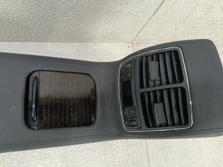 Бардачок между сиденьями MERCEDES-BENZ CLS-CLASS C219 A219860030 3 ракурс Бардачок между сиденьями MERCEDES-BENZ CLS-CLASS C219 A219860030 3 ракурс
