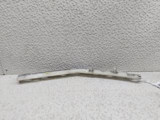 Крепеж бампера правый передний NISSAN ELGRAND MNE51 3 ракурс