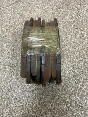 Тормозные колодки передние SUBARU IMPREZA GC1 2 ракурс