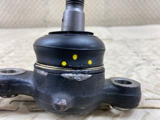 Шаровая опора правая передняя TOYOTA ALTEZZA JCE10 3 ракурс Шаровая опора правая передняя TOYOTA ALTEZZA JCE10 3 ракурс
