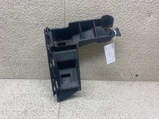 Крепеж бампера левый задний VOLVO V70 30678650 2 ракурс