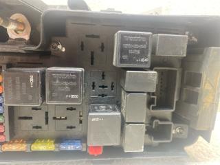 Блок предохранителей VOLVO V70 SW65 B5244 9494210 4 ракурс