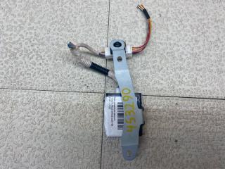Блок управления дверьми TOYOTA PRIUS NHW20 1NZ-FXE 89991-47030 2 ракурс