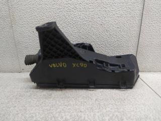 Блок предохранителей VOLVO XC90 9494210 3 ракурс