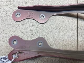Петля капота MITSUBISHI EK WAGON B33W 2 ракурс Петля капота MITSUBISHI EK WAGON B33W 2 ракурс