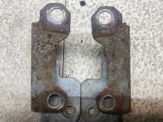 Петля капота MITSUBISHI LEGNUM EA1W 2 ракурс
