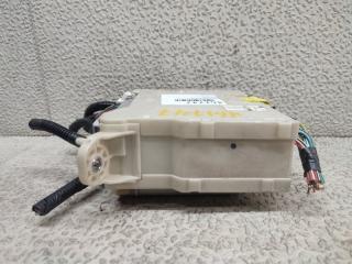 Блок предохранителей LEXUS IS250 GSE20 4GR-FSE 82730-53010 3 ракурс