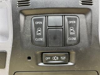 Плафон TOYOTA VELLFIRE AGH30 1D111-210G 2 ракурс Плафон TOYOTA VELLFIRE AGH30 1D111-210G 2 ракурс