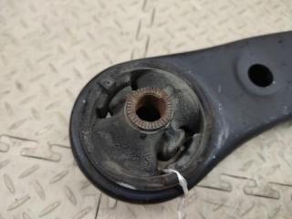 Рычаг правый передний TOYOTA NOAH AZR60 1AZ-FSE 2 ракурс