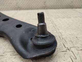 Рычаг правый передний TOYOTA NOAH AZR60 1AZ-FSE 3 ракурс
