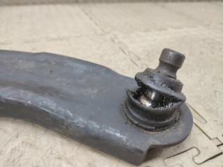 Рычаг правый передний NISSAN MARCH AK12 CR12DE 3 ракурс