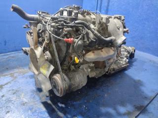 Двигатель NISSAN CARAVAN E24 VG30E 906725X 4 ракурс