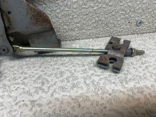 Ручка ручника MAZDA ATENZA GY3W 3 ракурс Ручка ручника MAZDA ATENZA GY3W 3 ракурс