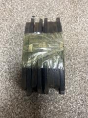 Тормозные колодки передние MITSUBISHI MIRAGE DINGO CQ1A 2 ракурс Тормозные колодки передние MITSUBISHI MIRAGE DINGO CQ1A 2 ракурс