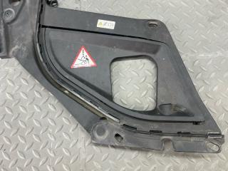 Планка замка капота правая BMW 5-SERIES F10 51767019804 2 ракурс Планка замка капота правая BMW 5-SERIES F10 51767019804 2 ракурс