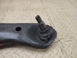 Рычаг правый передний TOYOTA ISIS ANM15 2 ракурс