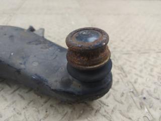 Рычаг правый передний SUBARU IMPREZA GP7 3 ракурс