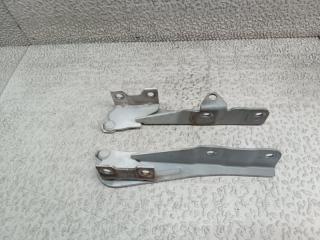 Петля капота MITSUBISHI EK WAGON H81W 3 ракурс