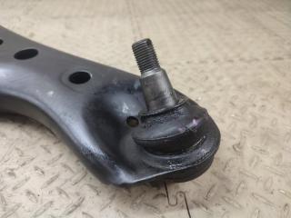 Рычаг правый передний TOYOTA ISIS ANM10 1AZ-FSE 3 ракурс