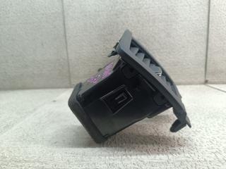Консоль магнитофона NISSAN ELGRAND TE52 68270 1JA1A 5 ракурс