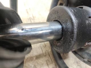 Стойка левая передняя BMW X3 E83 M54B30 3131 3413145 3 ракурс Стойка левая передняя BMW X3 E83 M54B30 3131 3413145 3 ракурс