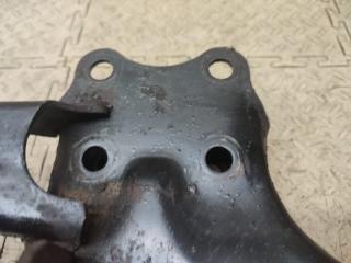 Рычаг правый передний NISSAN CARAVAN E25 ZD30DDTI 2 ракурс
