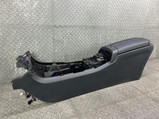 Бардачок между сиденьями MERCEDES-BENZ A-CLASS W177 260.920 2 ракурс Бардачок между сиденьями MERCEDES-BENZ A-CLASS W177 260.920 2 ракурс