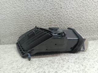 Дуйки левые передние NISSAN ELGRAND APE50 68750 VG000 5 ракурс
