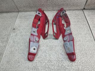 Петля капота AUDI TT 8N3 8N0823302 1 ракурс