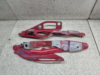 Петля капота AUDI TT 8N3 8N0823302 3 ракурс