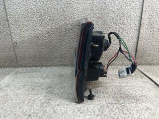 Вставка между стопов NISSAN ELGRAND E50 4791 5 ракурс