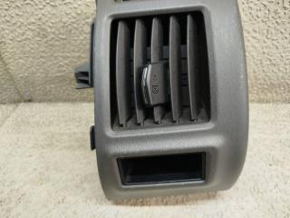 Дуйки правые передние TOYOTA PRIUS ALPHA ZVW41 2ZR-FXE 55686-47050 3 ракурс
