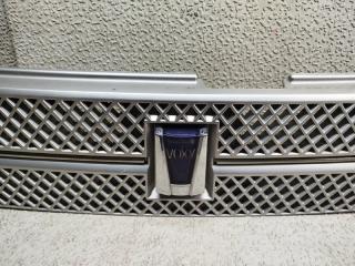 Решетка радиатора TOYOTA VOXY AZR60 1AZ-FSE 53101-28220 3 ракурс