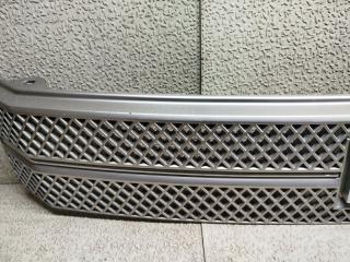 Решетка радиатора TOYOTA VOXY AZR60 53101-28220 3 ракурс