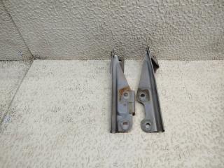 Петля капота MITSUBISHI MINICA H42A 1 ракурс