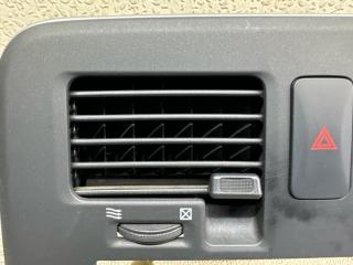 Климат-контроль NISSAN LEAF AZE0 27500 3NF0A 3 ракурс