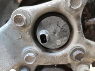 Ступица левая передняя TOYOTA CROWN GRS210 4GR-FSE 5 ракурс