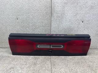 Запчасть вставка между стопов задняя TOYOTA CARINA ED